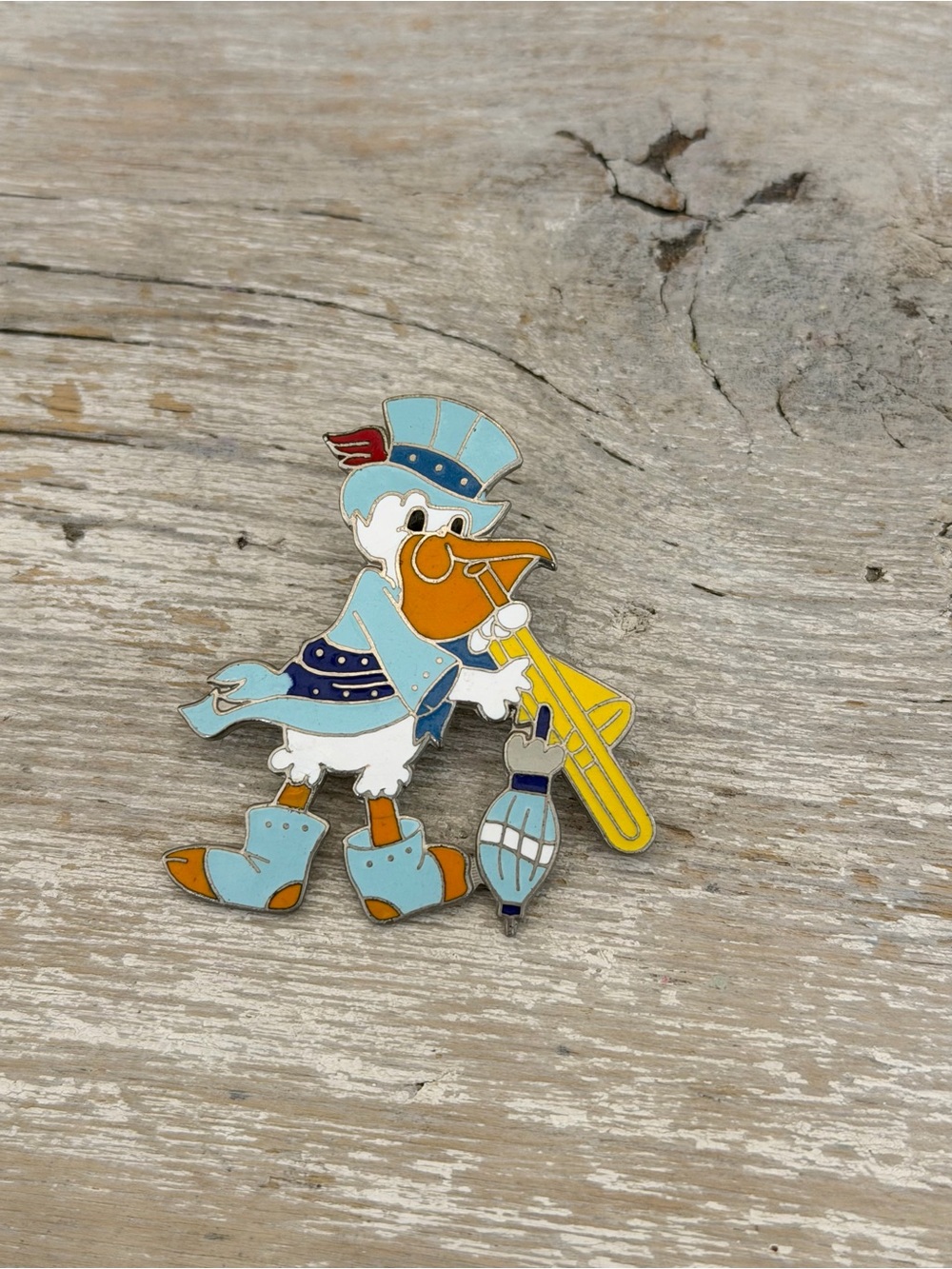 Vintage 1984 World’s Fair Seymore D Fair Pelican Lapel Pin.